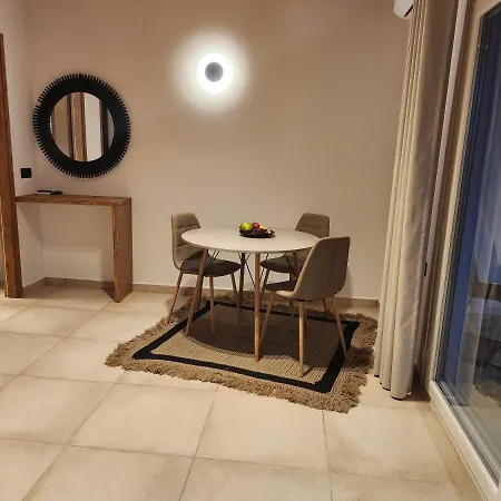 Diamond Of Mykonos