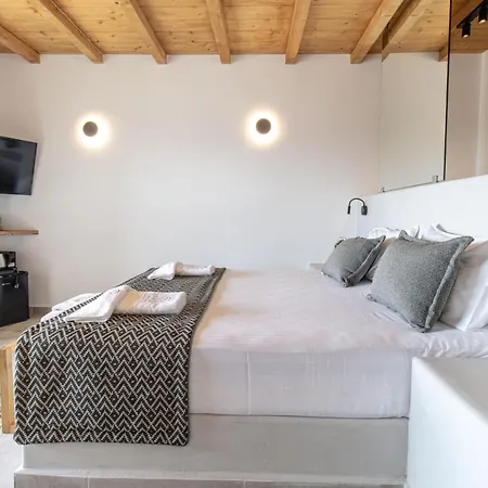 Diamond Of Mykonos *