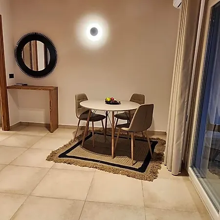 Diamond Of Mykonos *